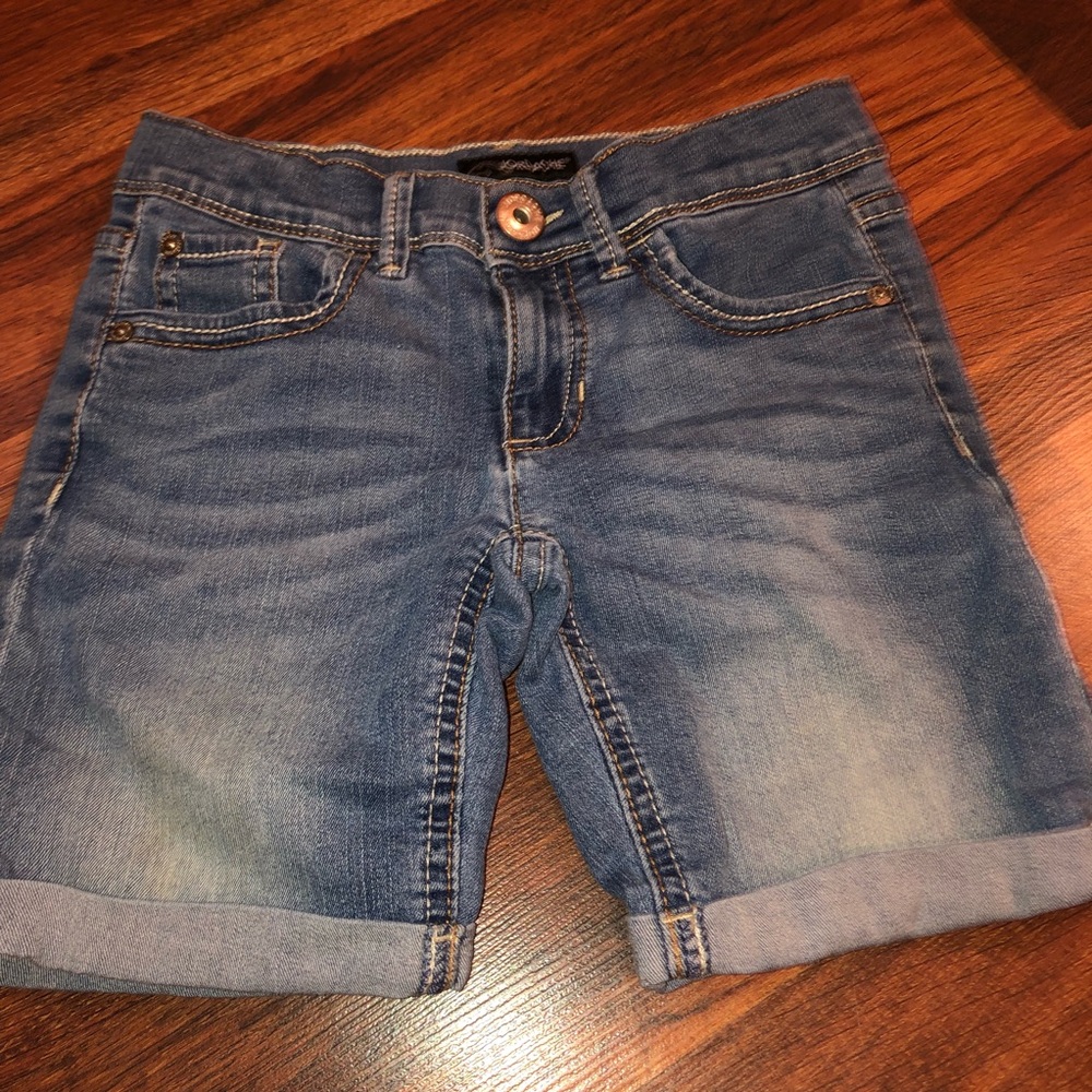 girls mid-rise shorts